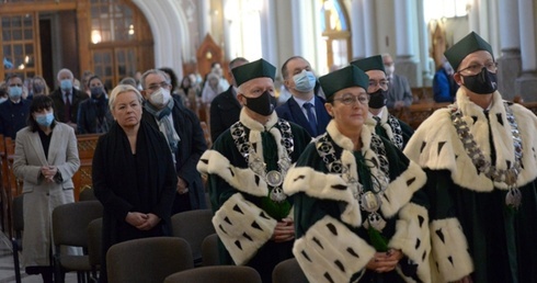 Msza św. na początek roku akademickiego