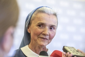 2 października 2019 r., papież Franciszek upoważnił Kongregację Spraw Kanonizacyjnych do ogłoszenia dekretu o cudownym uzdrowieniu s. Nulli za przyczyną sługi Bożego kardynała Stefana Wyszyńskiego.