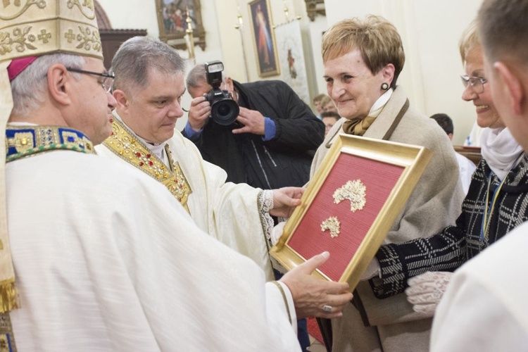 Wałbrzych. 50-lecie tytułu MB Różańcowej 