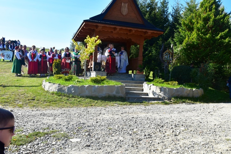 Banderia Konna Iskra Dolina Dunajca  na Mszy pod Kicarzem