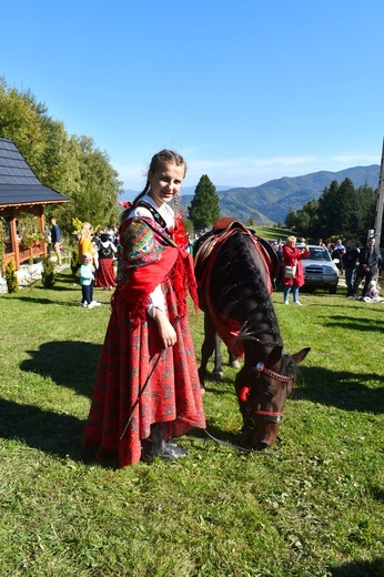 Banderia Konna Iskra Dolina Dunajca  na Mszy pod Kicarzem