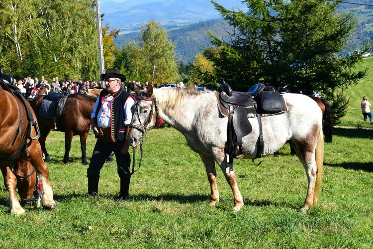 Banderia Konna Iskra Dolina Dunajca  na Mszy pod Kicarzem