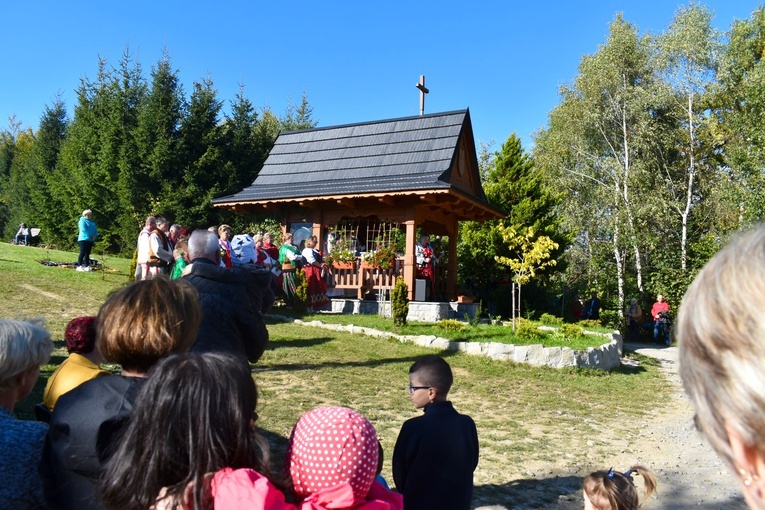 Banderia Konna Iskra Dolina Dunajca  na Mszy pod Kicarzem