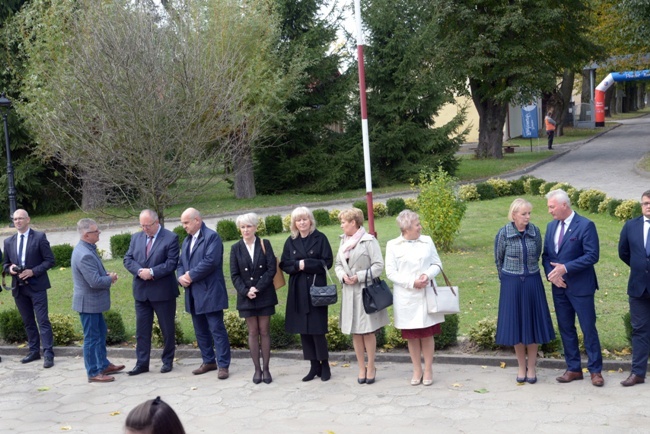 Zespół Szkół i Placówek w Chwałowicach