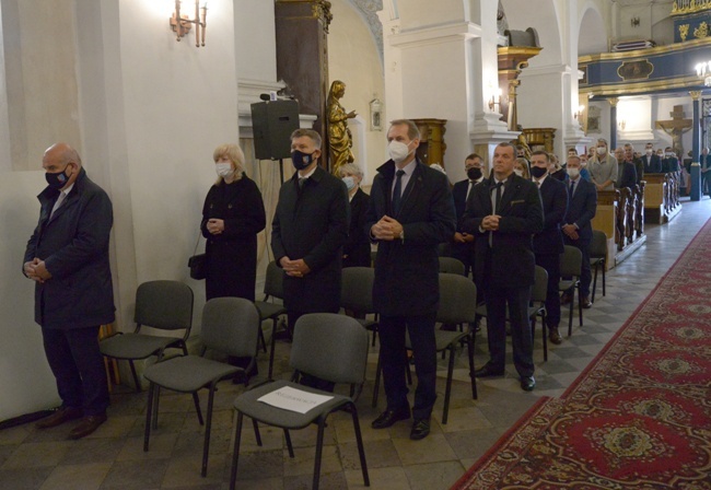 Zespół Szkół i Placówek w Chwałowicach