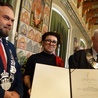 Olga Tokarczuk honorową obywatelką Krakowa