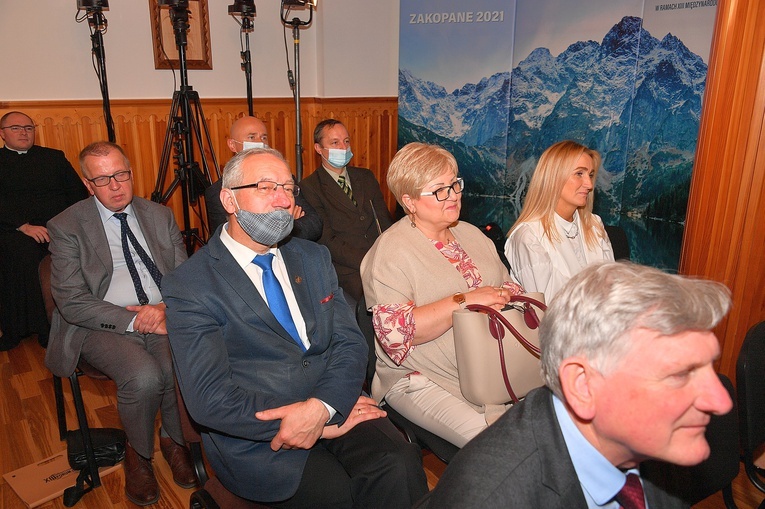 XIII Forum Górskie na temat Wiktorówek 