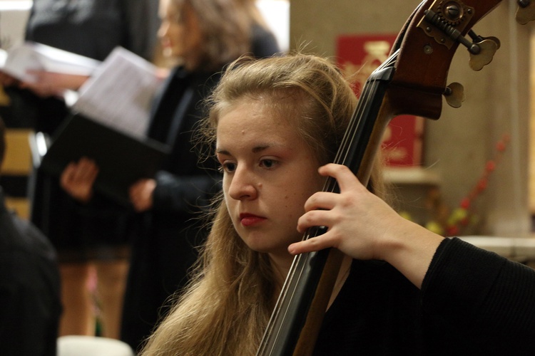 Koncert religijno-patriotyczny z okazji XXI Dnia Papieskiego