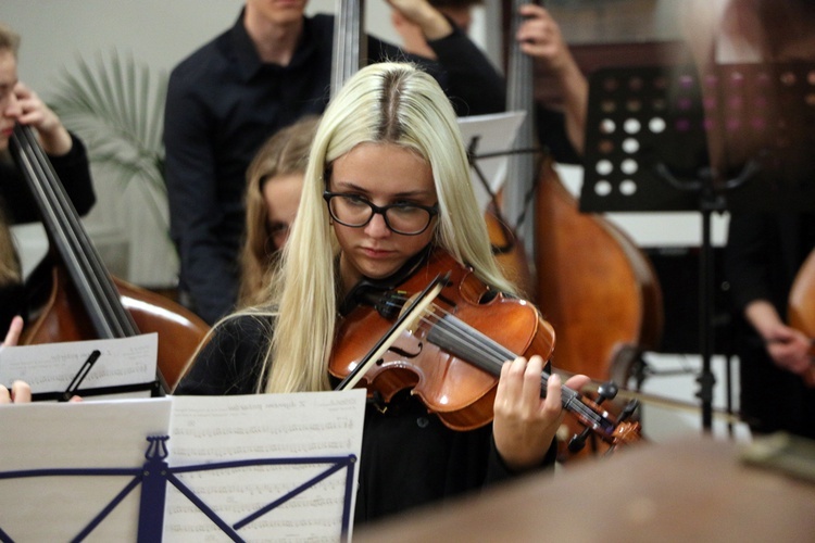 Koncert religijno-patriotyczny z okazji XXI Dnia Papieskiego