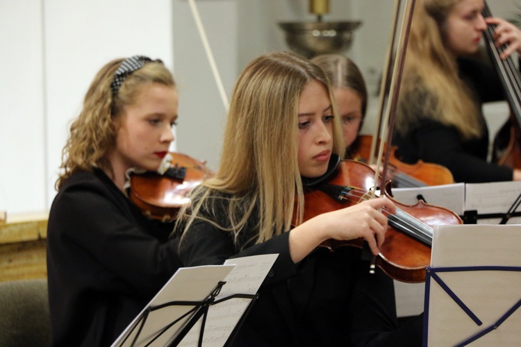 Koncert religijno-patriotyczny z okazji XXI Dnia Papieskiego