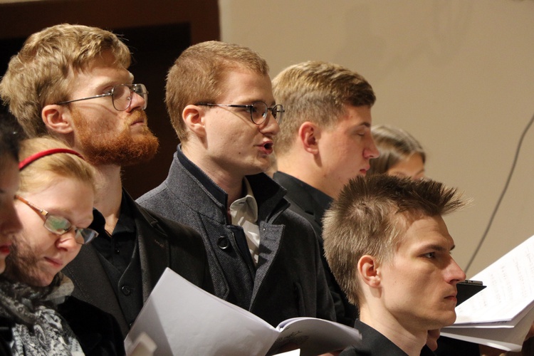 Koncert religijno-patriotyczny z okazji XXI Dnia Papieskiego