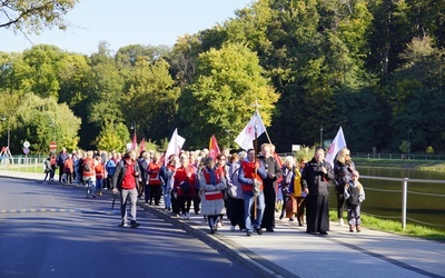 Wolontariusze Caritas z pielgrzymką w Trzebnicy