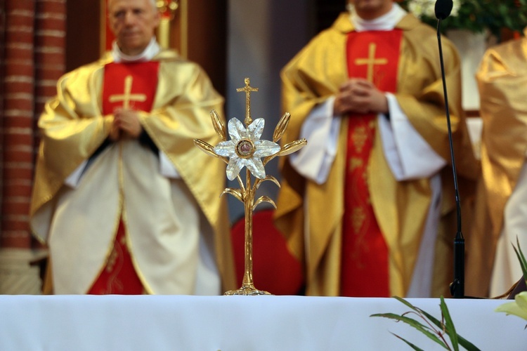 Wprowadzenie relikwii bł. Karoliny Kózkówny do parafii pw. Michała Archanioła we Wrocławiu