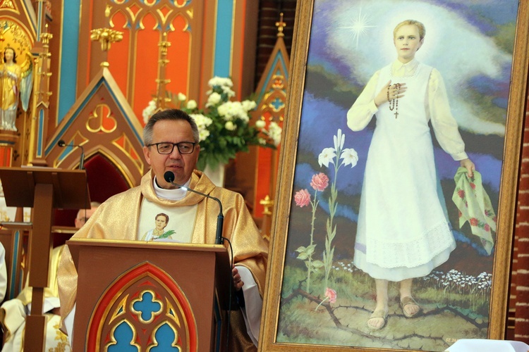 Wprowadzenie relikwii bł. Karoliny Kózkówny do parafii pw. Michała Archanioła we Wrocławiu