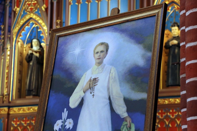 Wprowadzenie relikwii bł. Karoliny Kózkówny do parafii pw. Michała Archanioła we Wrocławiu