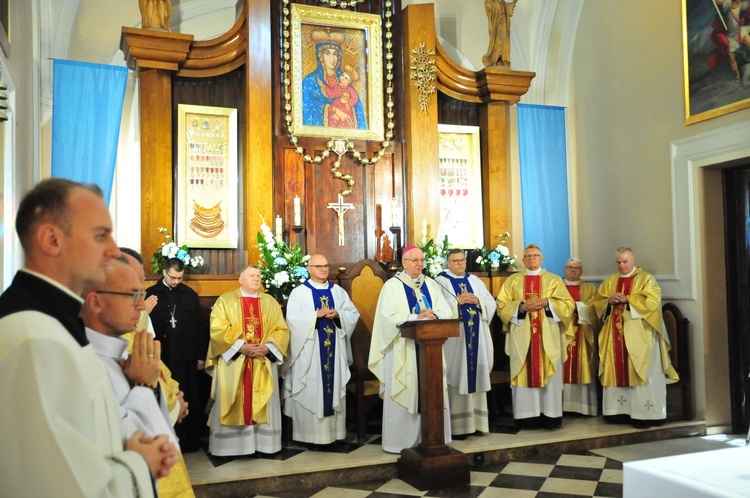 Jubileusz parafii MB Różańcowej w Puławach