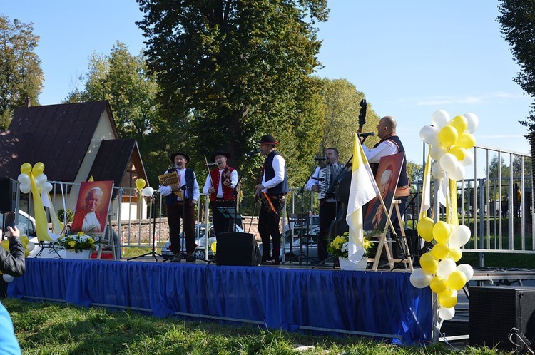 Dzień Papieski w Nowej Rudzie-Słupcu