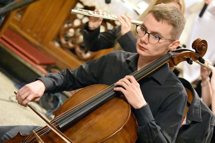 Koncert Papieski rodziny "Sygnału Miłosierdzia"