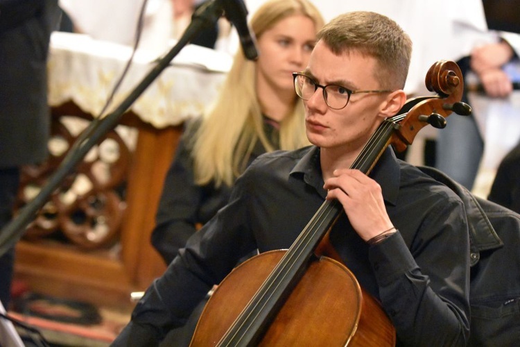 Koncert Papieski rodziny "Sygnału Miłosierdzia"