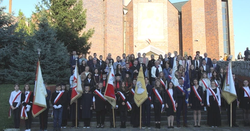 Młodzieżowe sztandary 