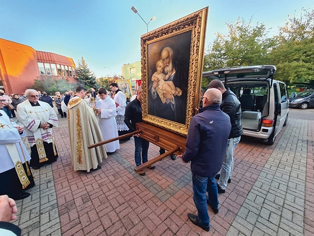 Powitanie w parafii  pw. św. M.M. Kolbego.