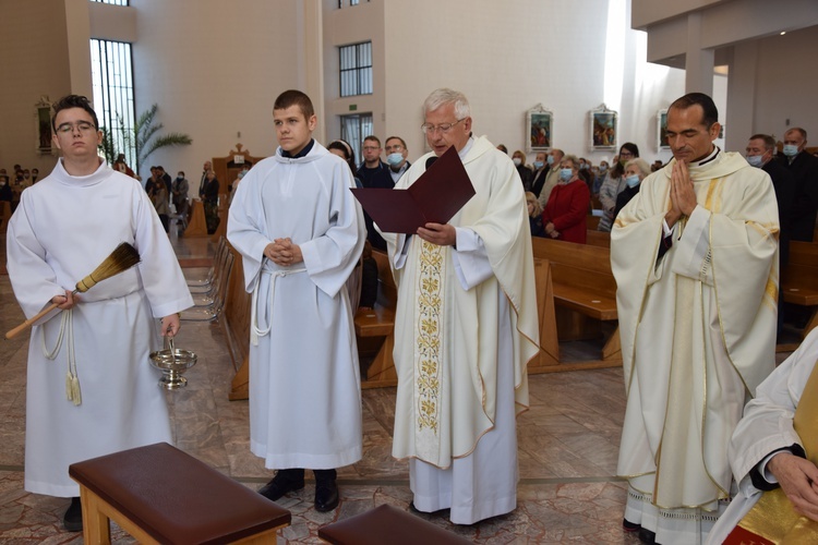 Poświęcnie figury św. Jóżefa w parafii na Boryszewie