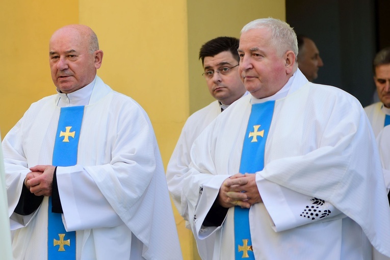 Stoczek Klasztorny. Wprowadzenie relikwii bł. kard. Wyszyńskiego