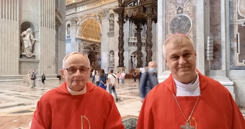 Bp Jezierski: Synodalność oznacza współodpowiedzialność