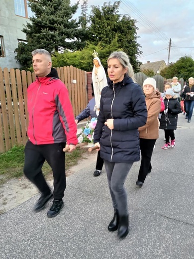 Matka Boża Fatimska na ulicach Świdnicy