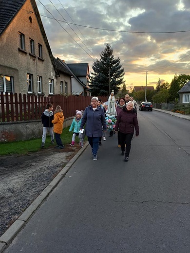 Matka Boża Fatimska na ulicach Świdnicy