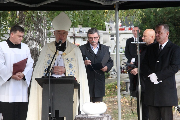 Tarnów-Mościce. Pogrzeb dzieci utraconych