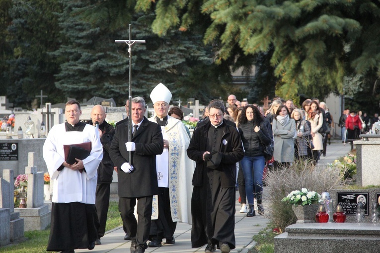Tarnów-Mościce. Pogrzeb dzieci utraconych