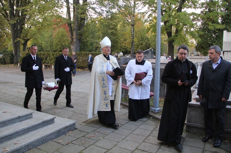 Tarnów-Mościce. Pogrzeb dzieci utraconych