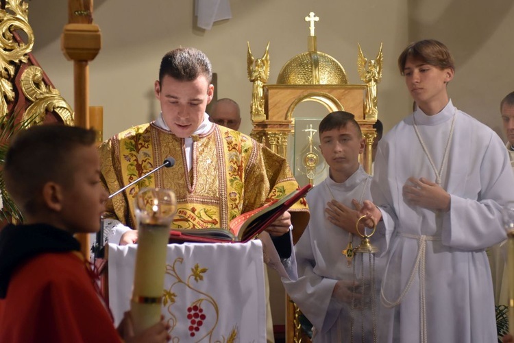 Bojanice. Abp Mokrzycki dał im relikwie św. Jana Pawła II