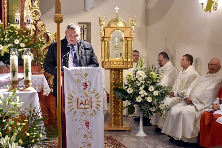 Bojanice. Abp Mokrzycki dał im relikwie św. Jana Pawła II