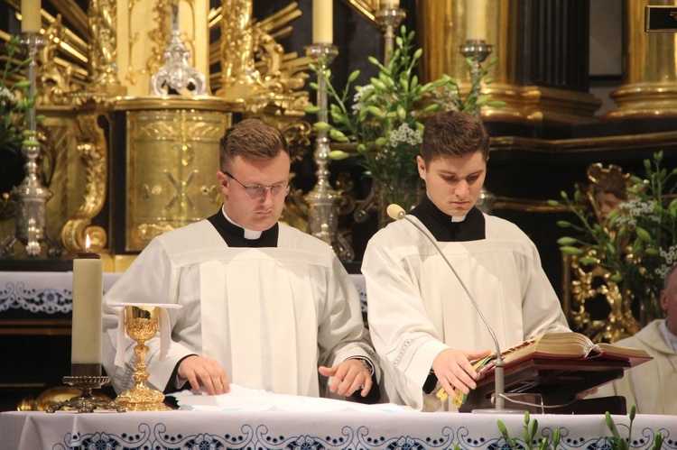 Tuchów. Pielgrzymka na 25-lecie Towarzystwa Przyjaciół WSD w Tarnowie