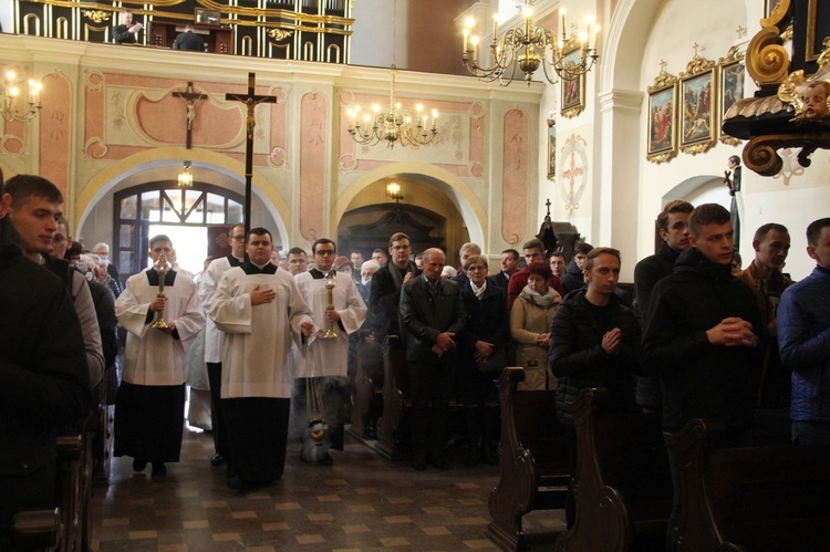 Tuchów. Pielgrzymka na 25-lecie Towarzystwa Przyjaciół WSD w Tarnowie