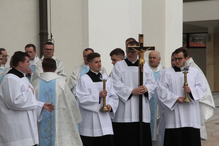 Tuchów. Pielgrzymka na 25-lecie Towarzystwa Przyjaciół WSD w Tarnowie