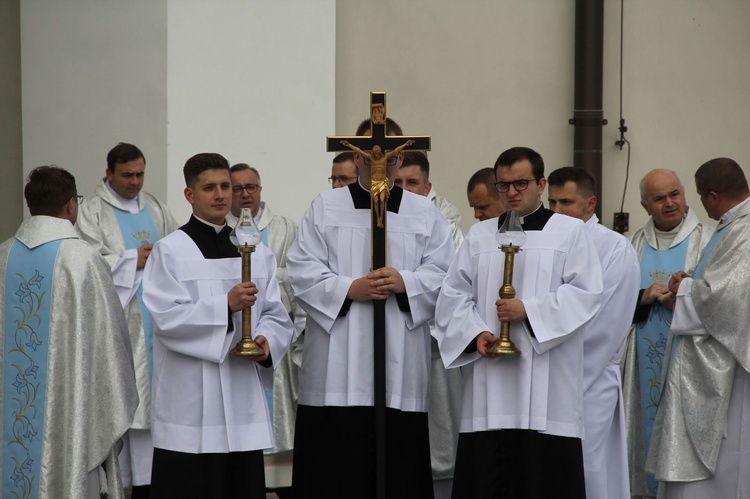 Tuchów. Pielgrzymka na 25-lecie Towarzystwa Przyjaciół WSD w Tarnowie