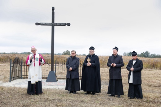 Pobłogosławienie terenu pod budowę nowego kościoła