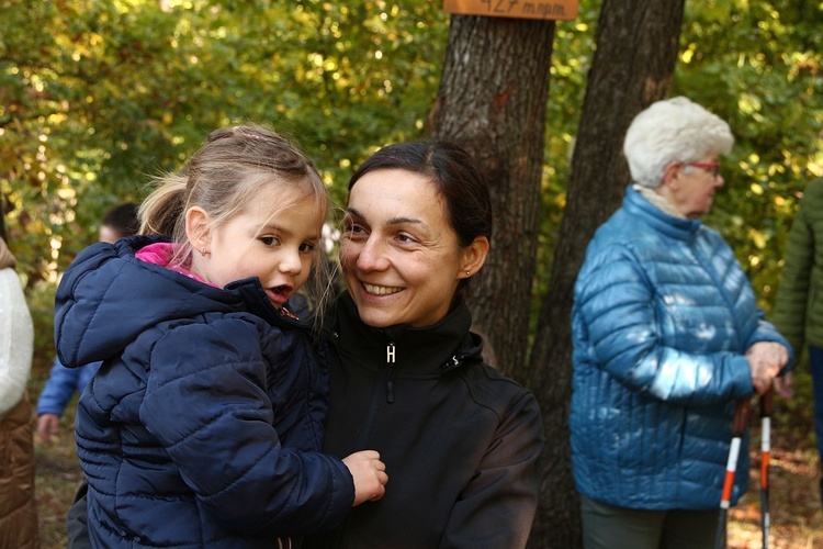 Poświęcenie krzyża nad Jarnołtówkiem