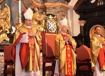 Podczas Mszy św. w katedrze otwarto synod w diecezji. 