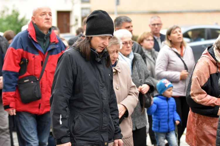 Różaniec za Polskę w Świdnicy