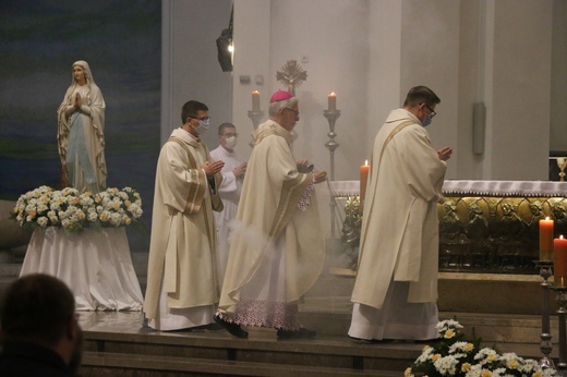 Katowice. Msza św. inaugurująca synod o synadalności w archidiecezji, cz. 1