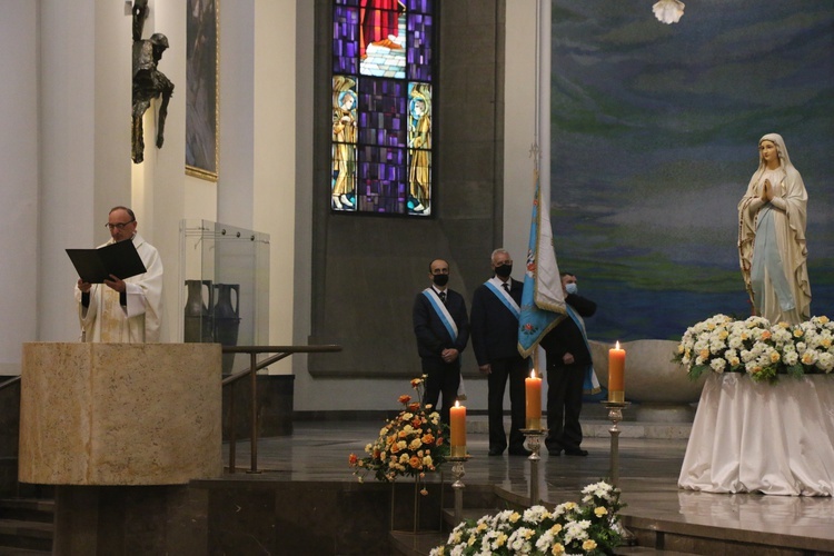 Katowice. Msza św. inaugurująca synod o synadalności w archidiecezji, cz. 1