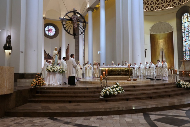 Katowice. Msza św. inaugurująca synod o synadalności w archidiecezji, cz. 2