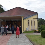 Jastrzębia Góra. Poświęcenie pomnika Dziecka Utraconego 