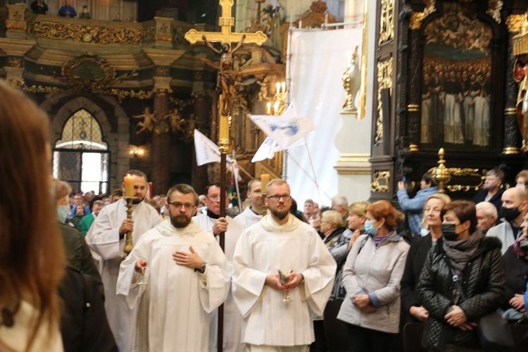 Procesja różańcowa za Polskę cz.1