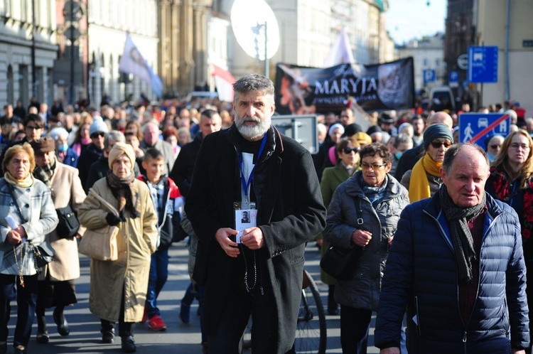 Procesja różańcowa za Polskę cz.2