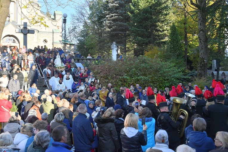 Z Matką Bożą Fatimską przez Zakopane